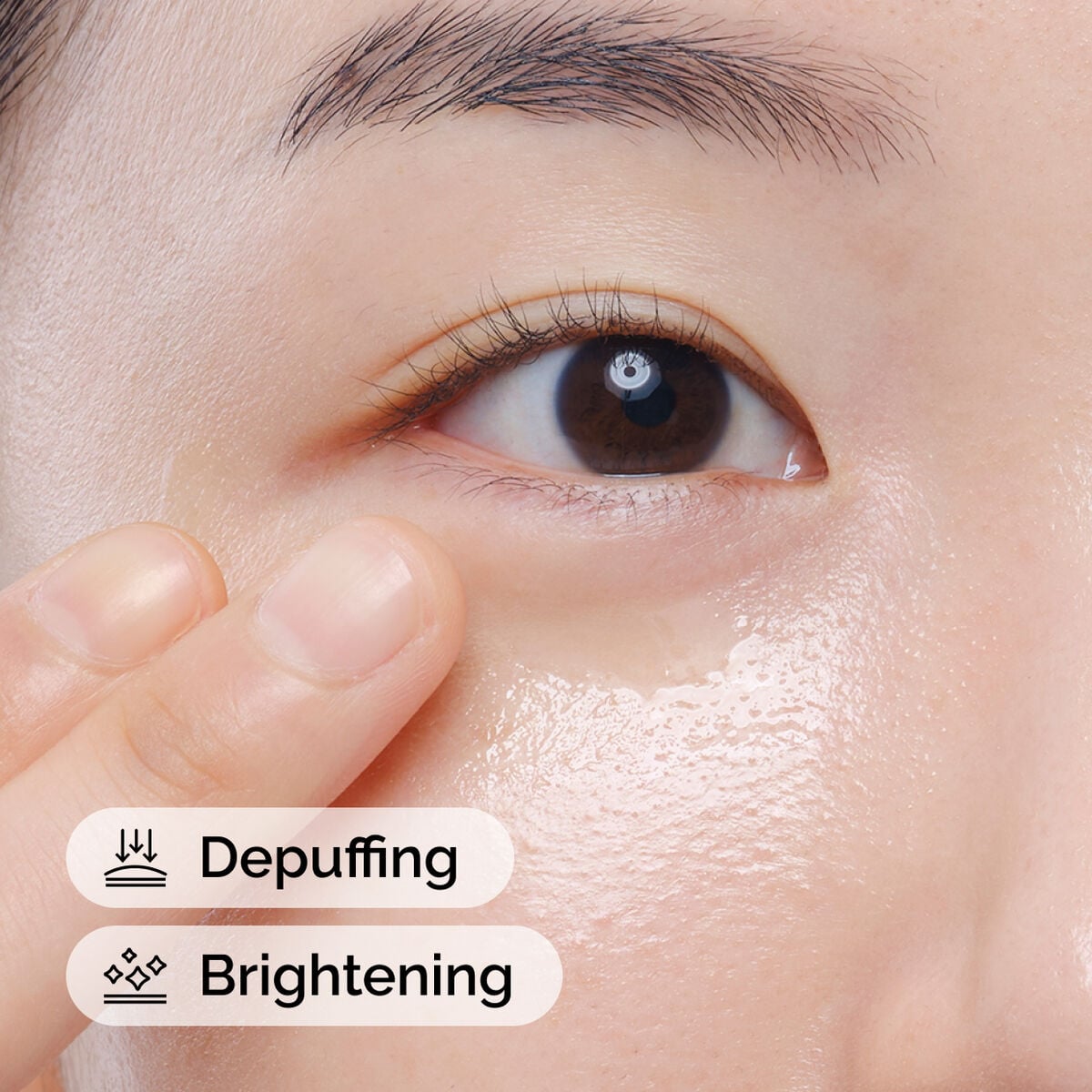 caffeine-solution-5-egcg-eye-serum-p5 ord-caffeine-solution-egcg-model-application-with-benefits.jpg